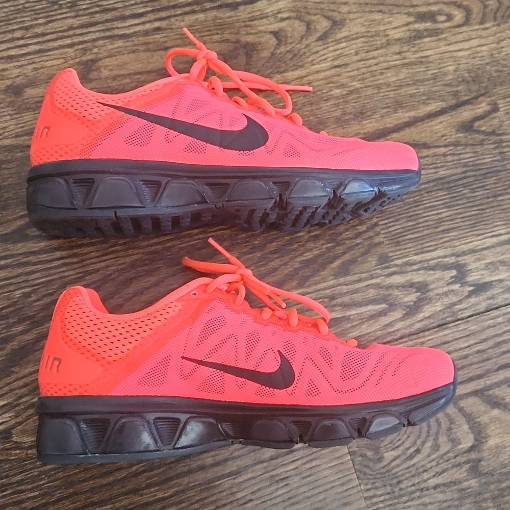 Nike Air Max Tailwind Hyper Punch Neon Women's Red/Orange Running Size 9 - Picture 2 of 5